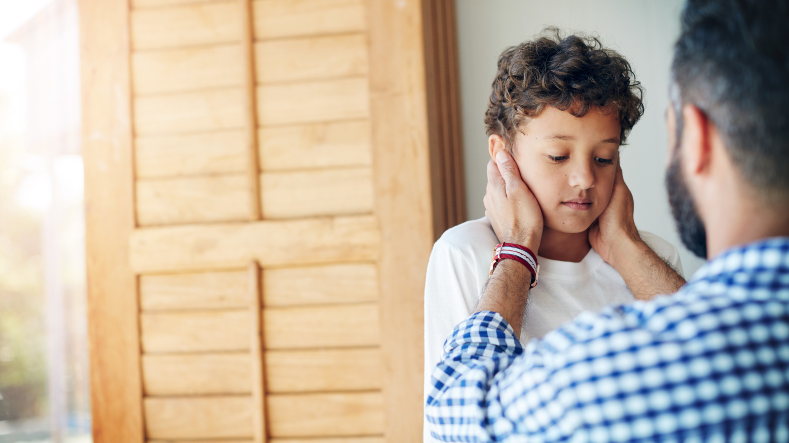 Moje dziecko nic mi nie mówi. Kiedy milczenie nastolatka powinno zaniepokoić i jak może pomóc psychoterapia